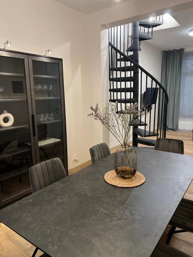 Exclusive Two-Level Apartment With Private Terrace On The Canal Bruxelles Esterno foto