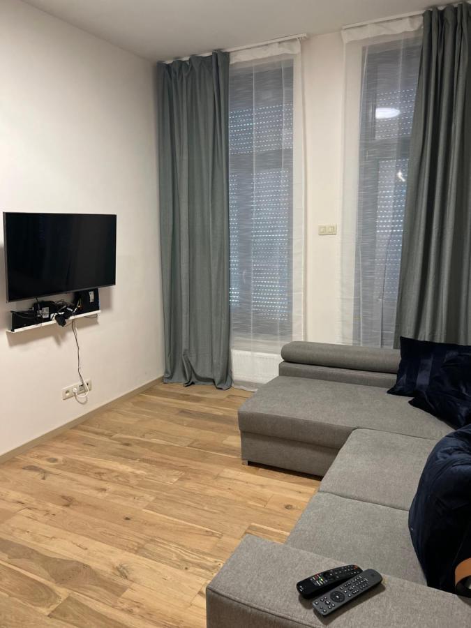 Exclusive Two-Level Apartment With Private Terrace On The Canal Bruxelles Esterno foto